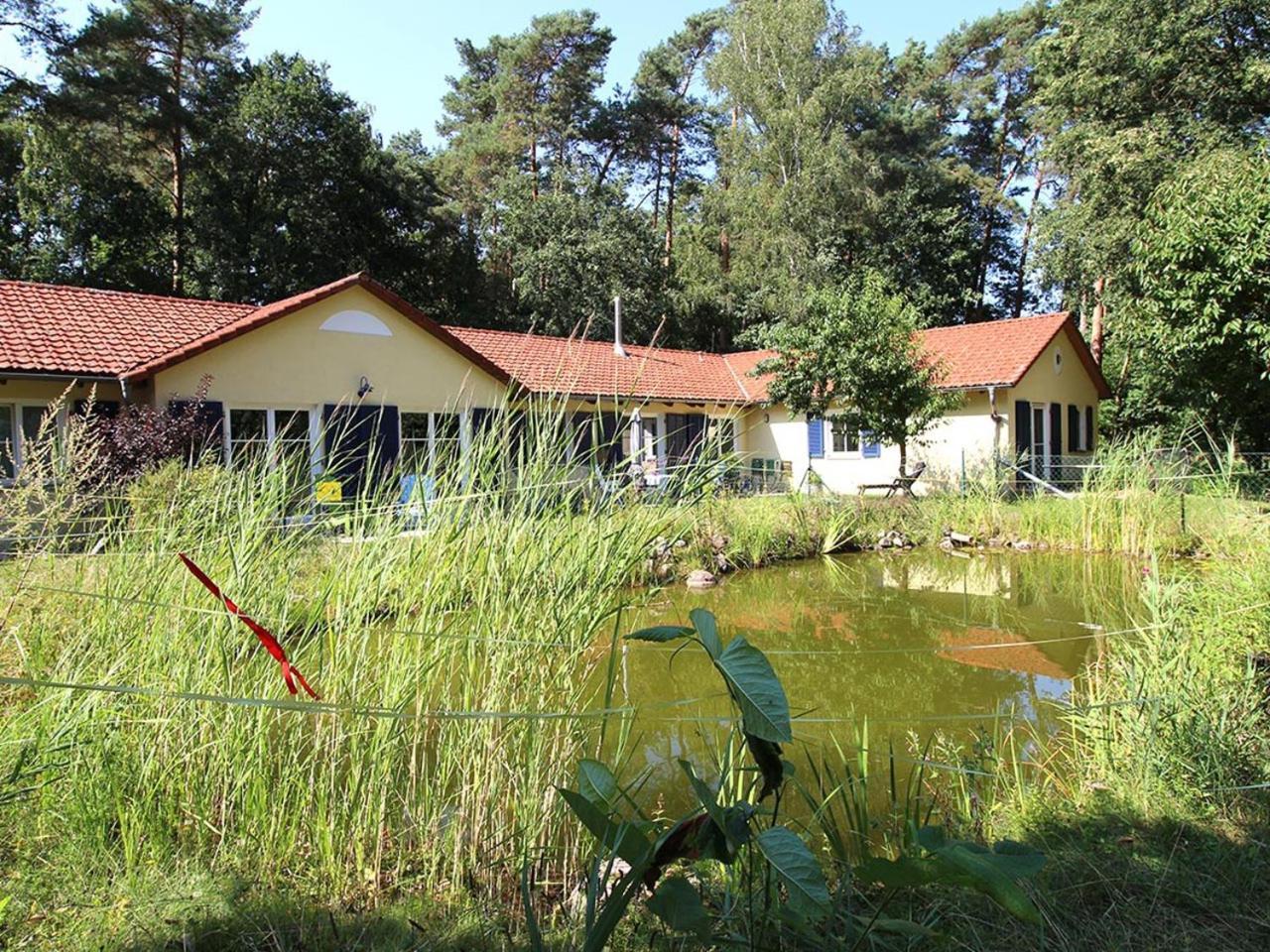 Bauernhof-Streichel-Zoo-Kombi-Familien-Suite-Im-Wald-Am-See Gulow 外观 照片
